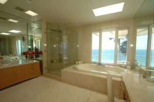 Malibu-Spectacular-Ocean-View-Mansion-28 