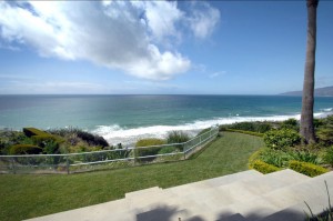 Malibu-Spectacular-Ocean-View-Mansion-9